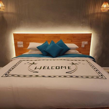 DHIGURAH BEACH Inn Exterior foto